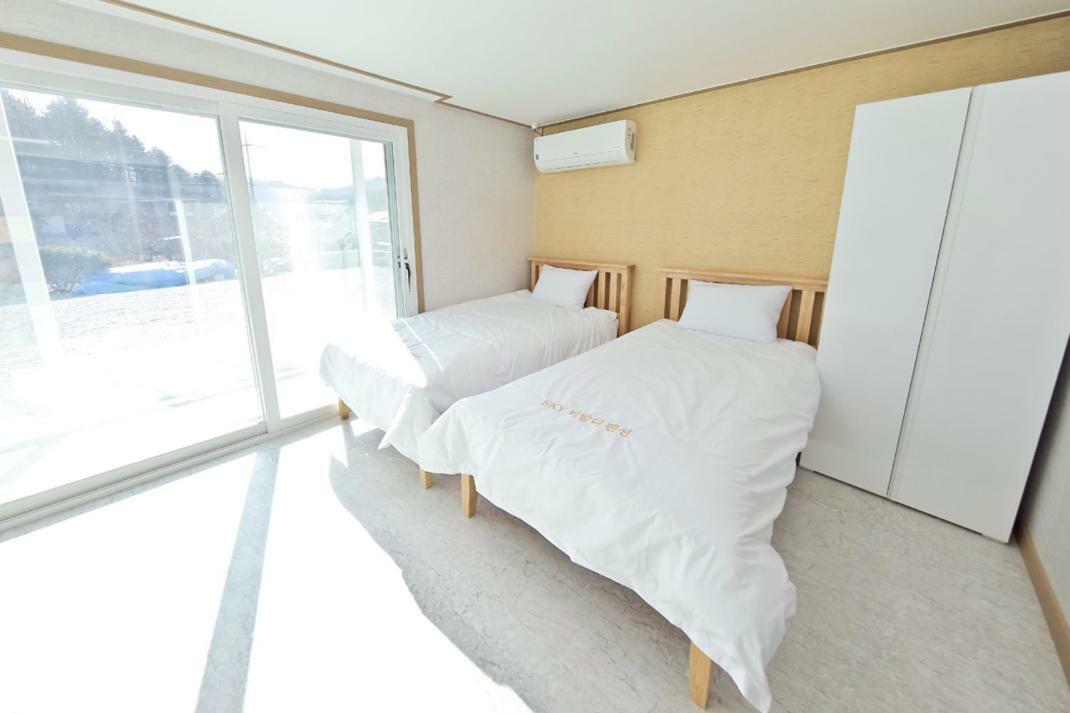 Sky Vivaldi Pension Hongcheon Exterior photo